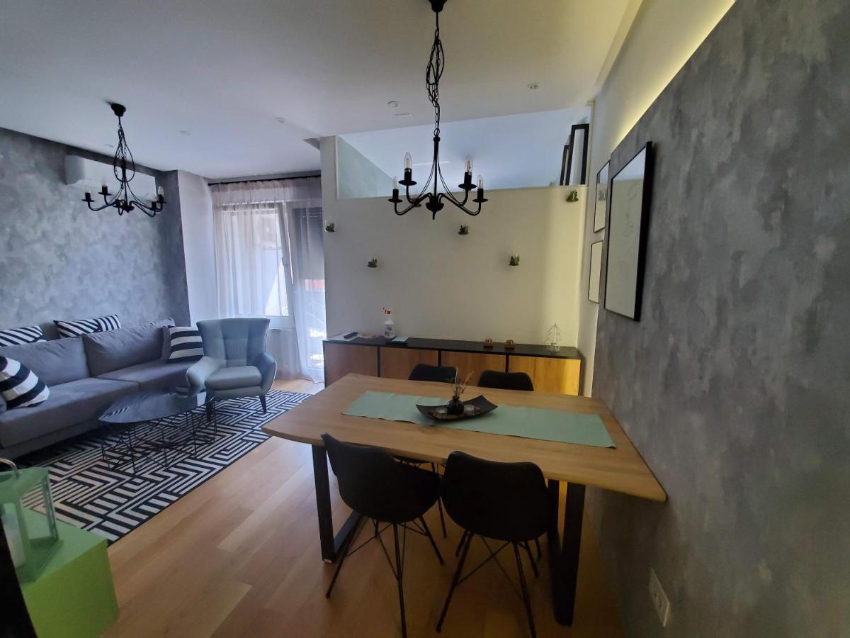 Apartman Natasa Sa Podzemnom Garazom บันยาลูกา ภายนอก รูปภาพ
